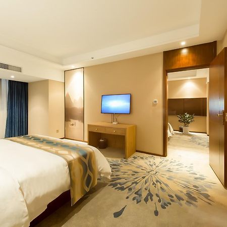 Manhatton Hotel Guilin North Railway Station Eksteriør billede